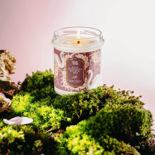 Świeca sojowa Biała Brzoskwinia &amp; Płatki Róż - Wosk i Knot