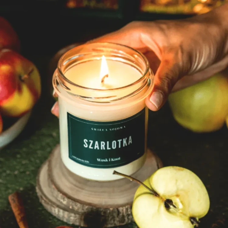 Świeczka sojowa Szarlotka - Wosk i Knot