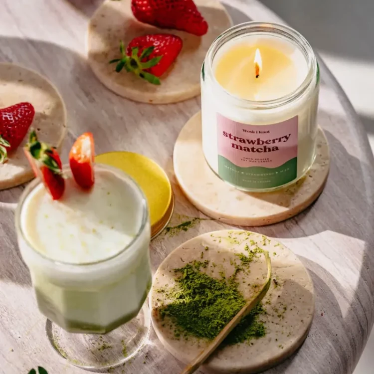 Świeca sojowa Strawberry Matcha - Wosk i Knot