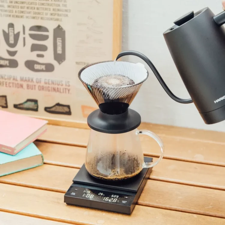 Hario Tritanowy Drip NEO V60-02 - Czarny