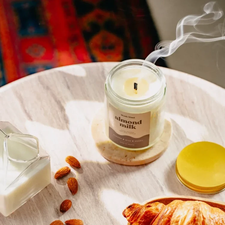 Świeca sojowa Almond Milk - Wosk i Knot