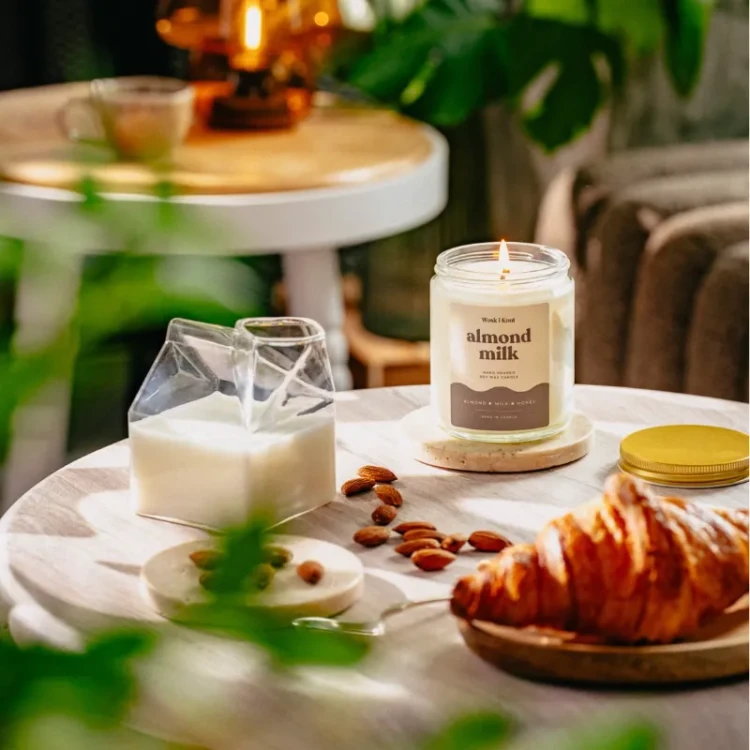 Świeca sojowa Almond Milk - Wosk i Knot