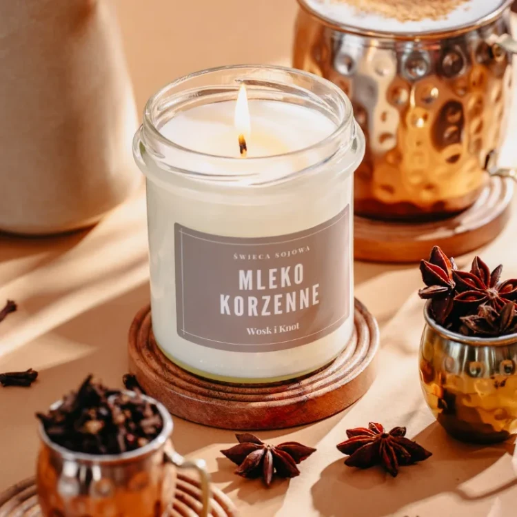 Świeca sojowa Mleko Korzenne - Wosk i Knot